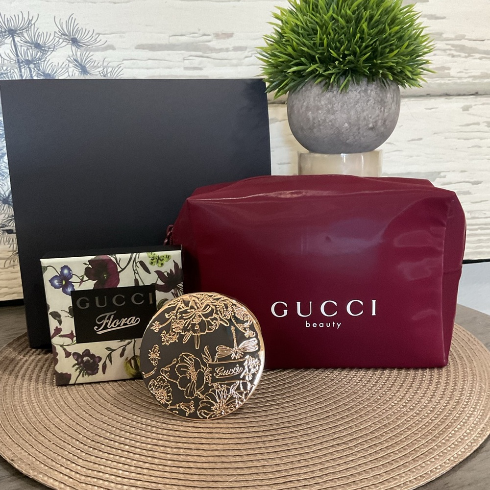 Beauty Compact Mirror with Cosmetic Pouch